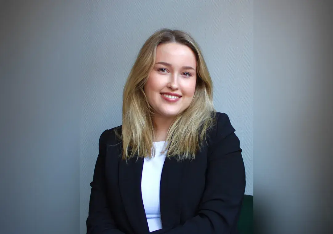 Hils på Julie portrait bilde